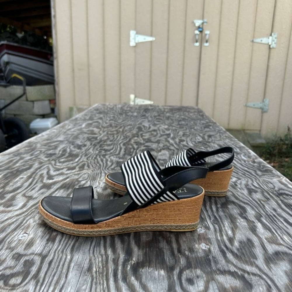 ITALIAN Shoemakers Shoes Wedge black white spring summer Strappy stripe
